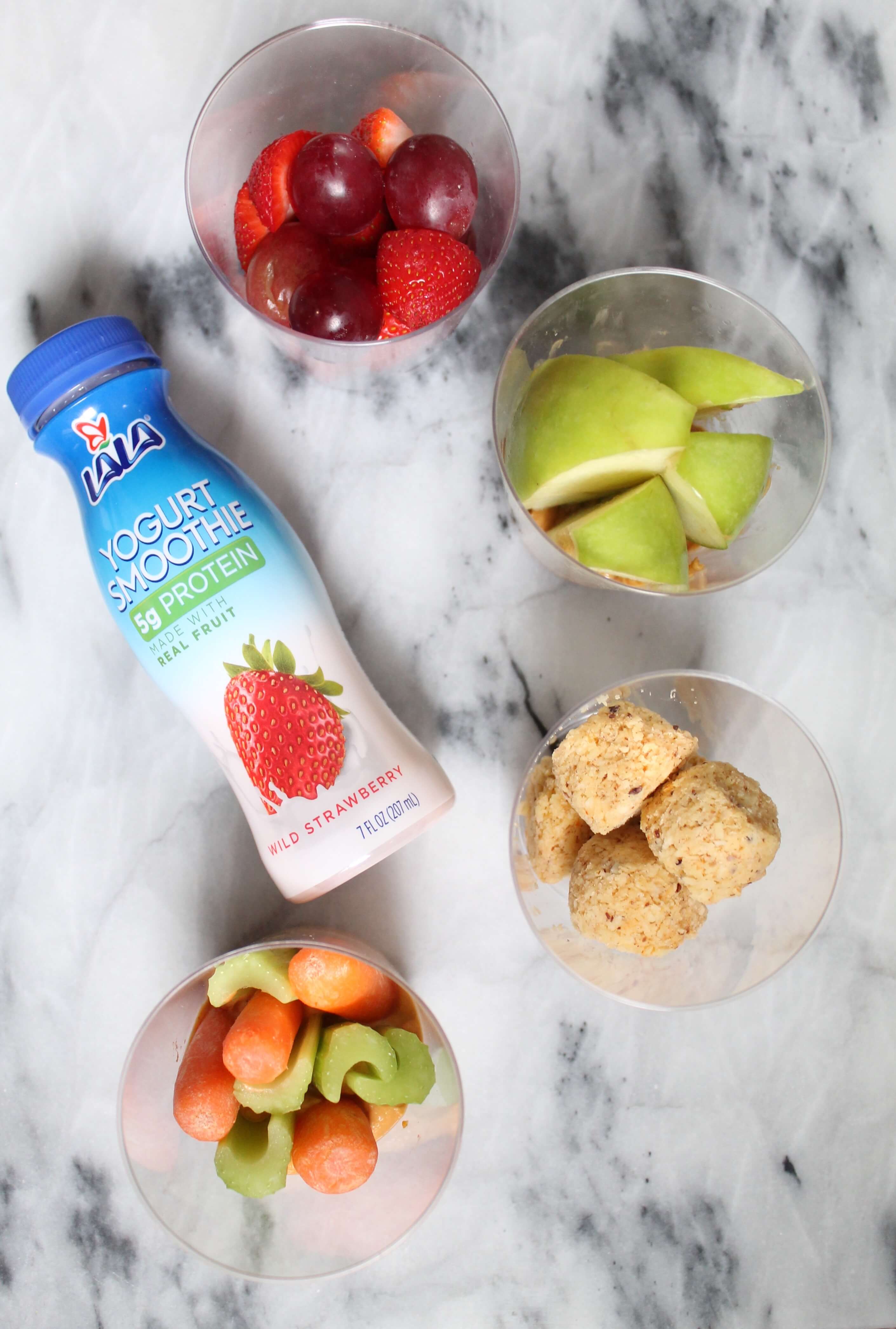5 snack hacks to make healthy living easier: How to make Lala Yogurt Smoothies, fresh fruits, veggies, and more part of your smart snacking plan. #lalachallenge #ad