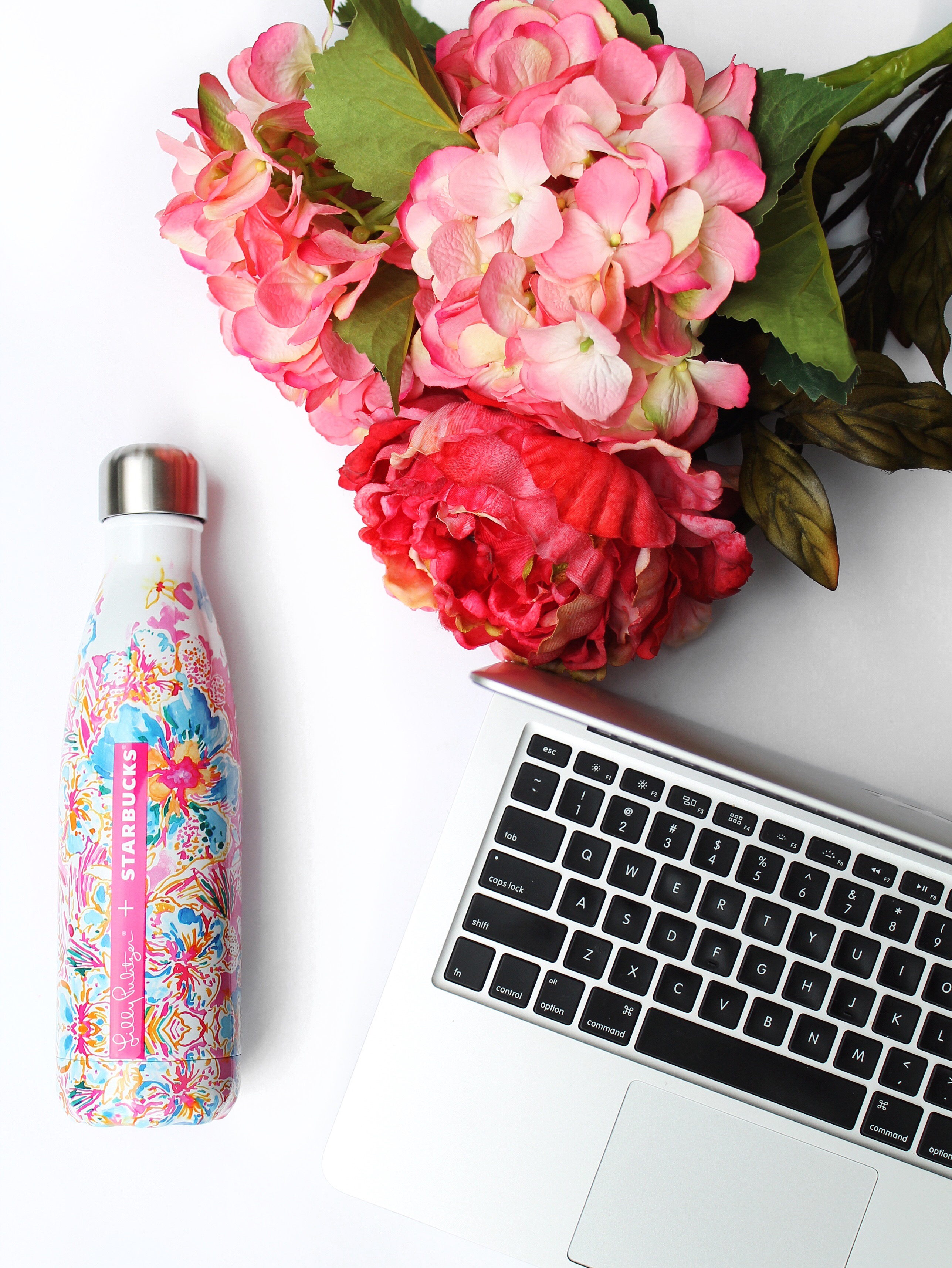 Enter to win a S'well bottle on Seven Graces Blog!