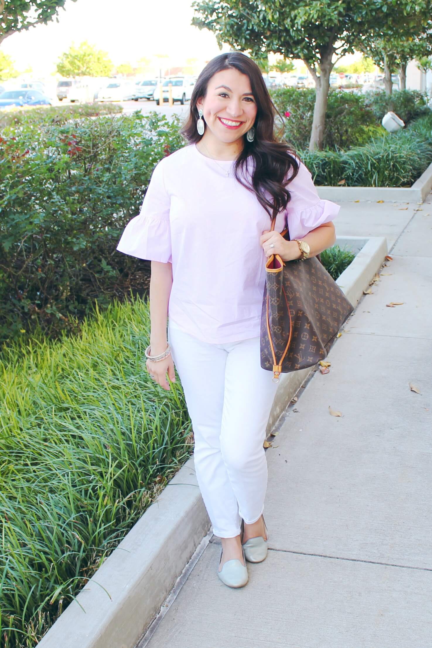 Orchid Bell Sleeve Blouse for a Casual Date Night. This is the perfect spring outfit to add to your wardrobe. Don't miss the rest of the series Moms Do Spring Style.