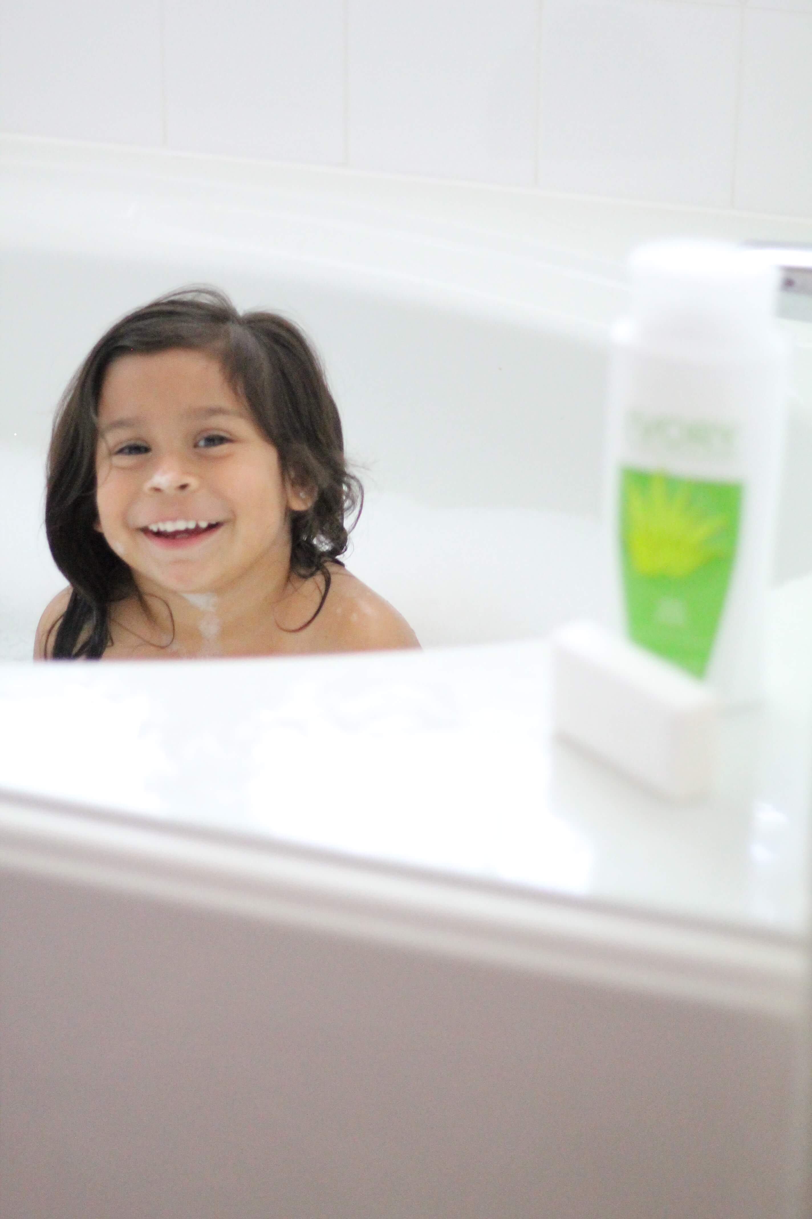 Bedtime routines with two kids: Bath time with @IvorySoap bubbles and snuggles with my my babes is part of it. #everydayivory #ad