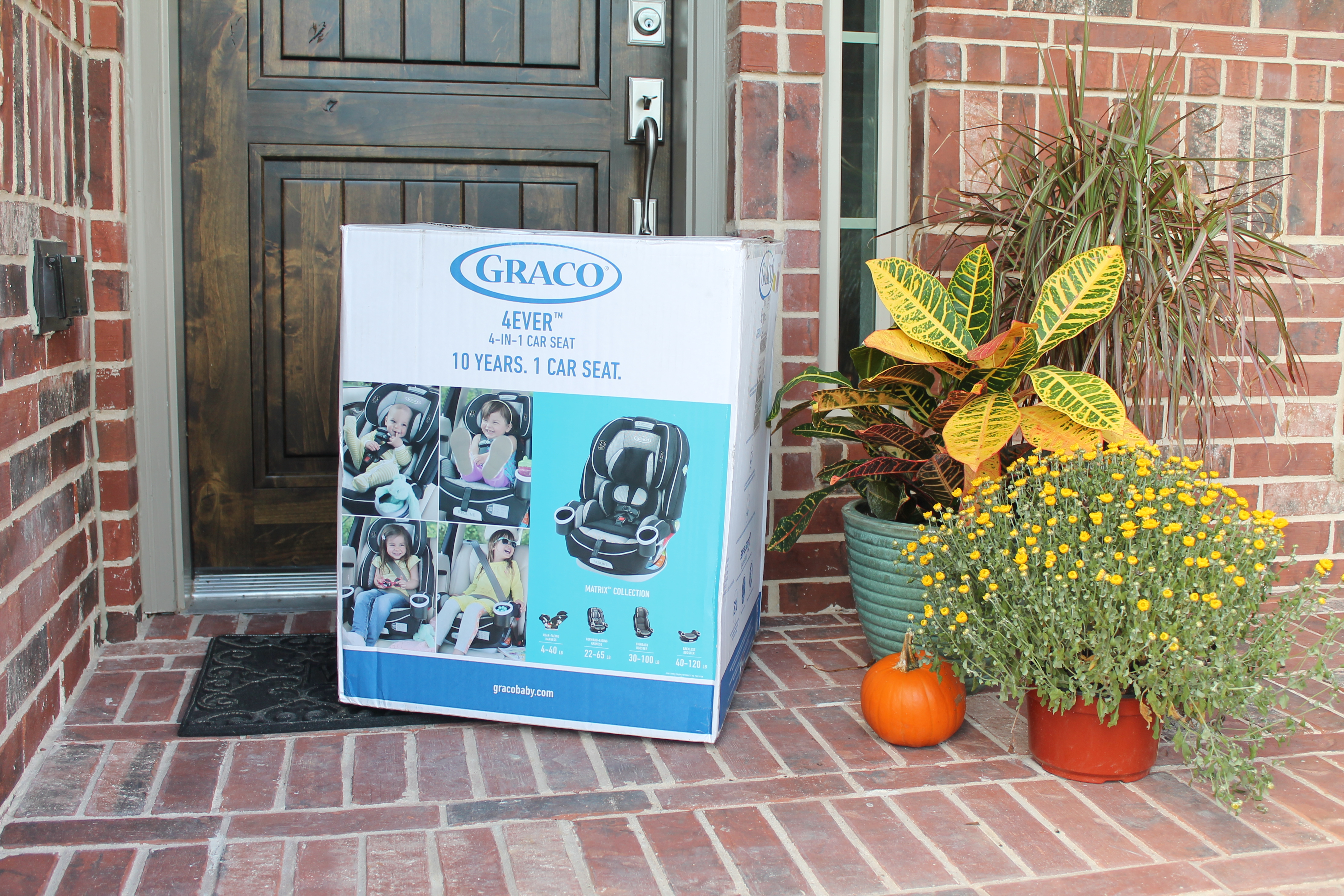 What to look for when choosing a new car seat & three big reasons why we went with the Graco 4Ever All-in-1: quality, safety, & affordability.