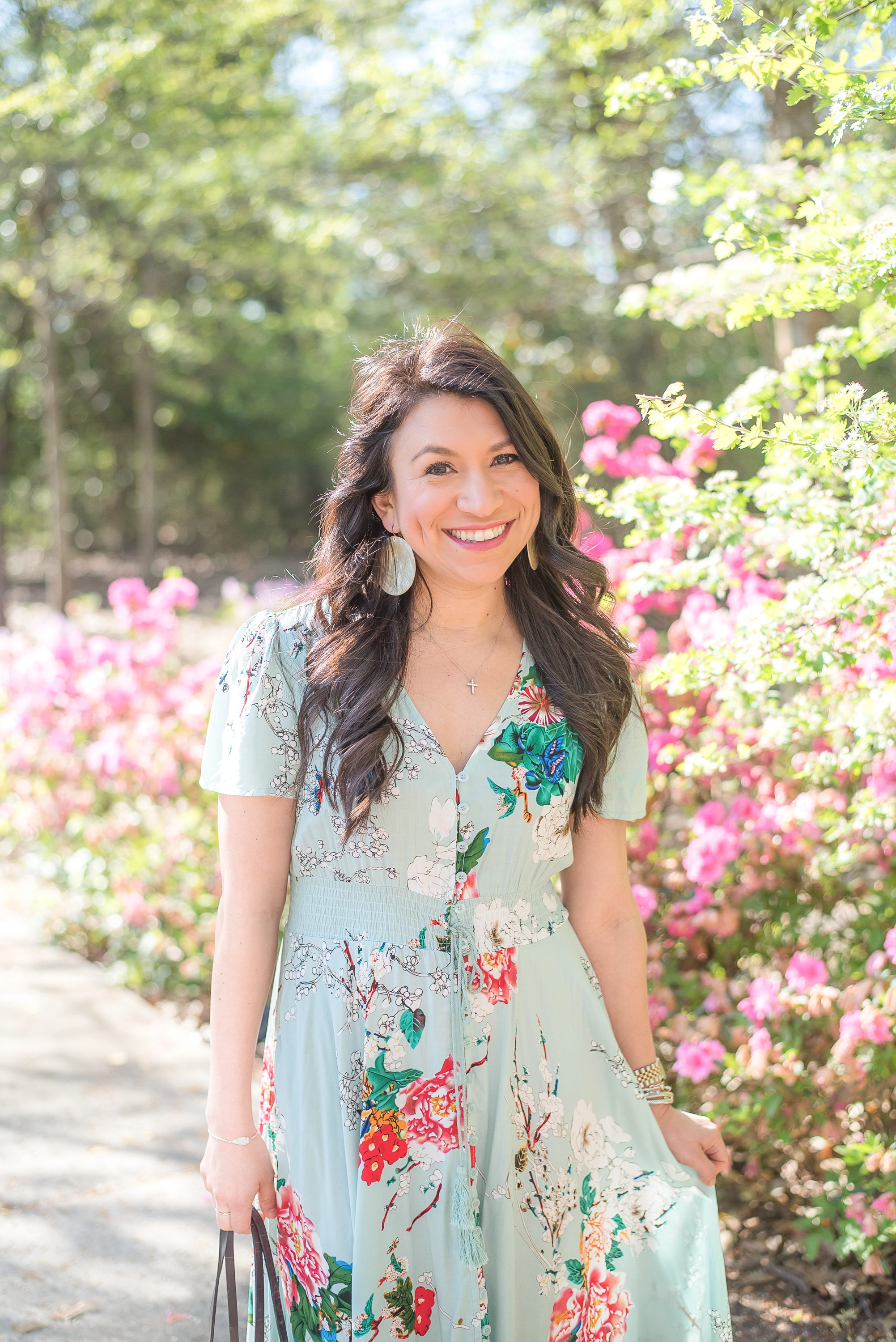 The best spring and summer dress under 30 dollars! #momstyle #fashioninspo #dress #springdresses #fashionchallenge #style challenge Photo by Tiffany Harston Photography - Atascocita family photographer, Eagle Springs photographer