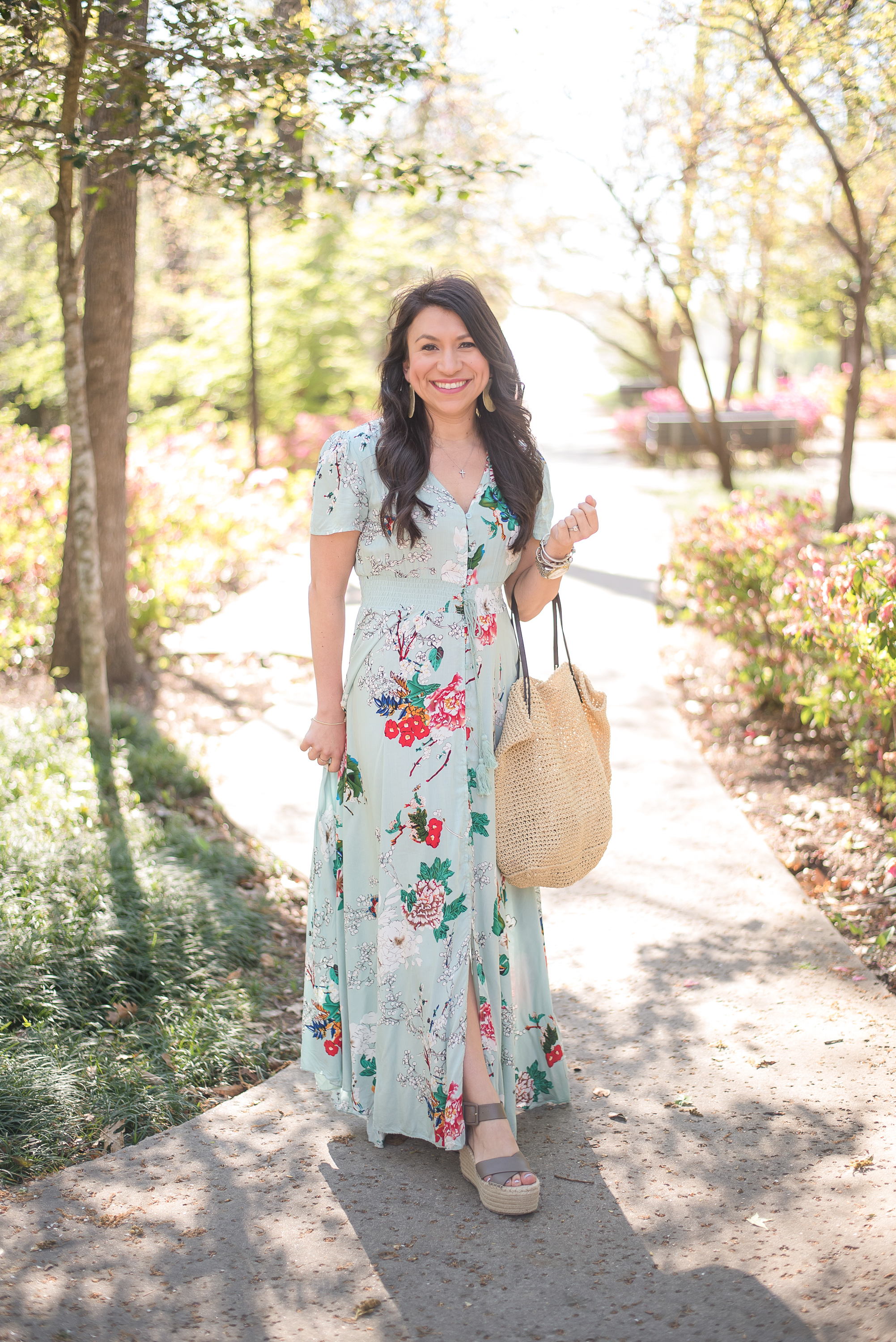 The best spring and summer dress under 30 dollars! #momstyle #fashioninspo #dress #springdresses #fashionchallenge #style challenge Photo by Tiffany Harston Photography - Atascocita family photographer, Eagle Springs photographer