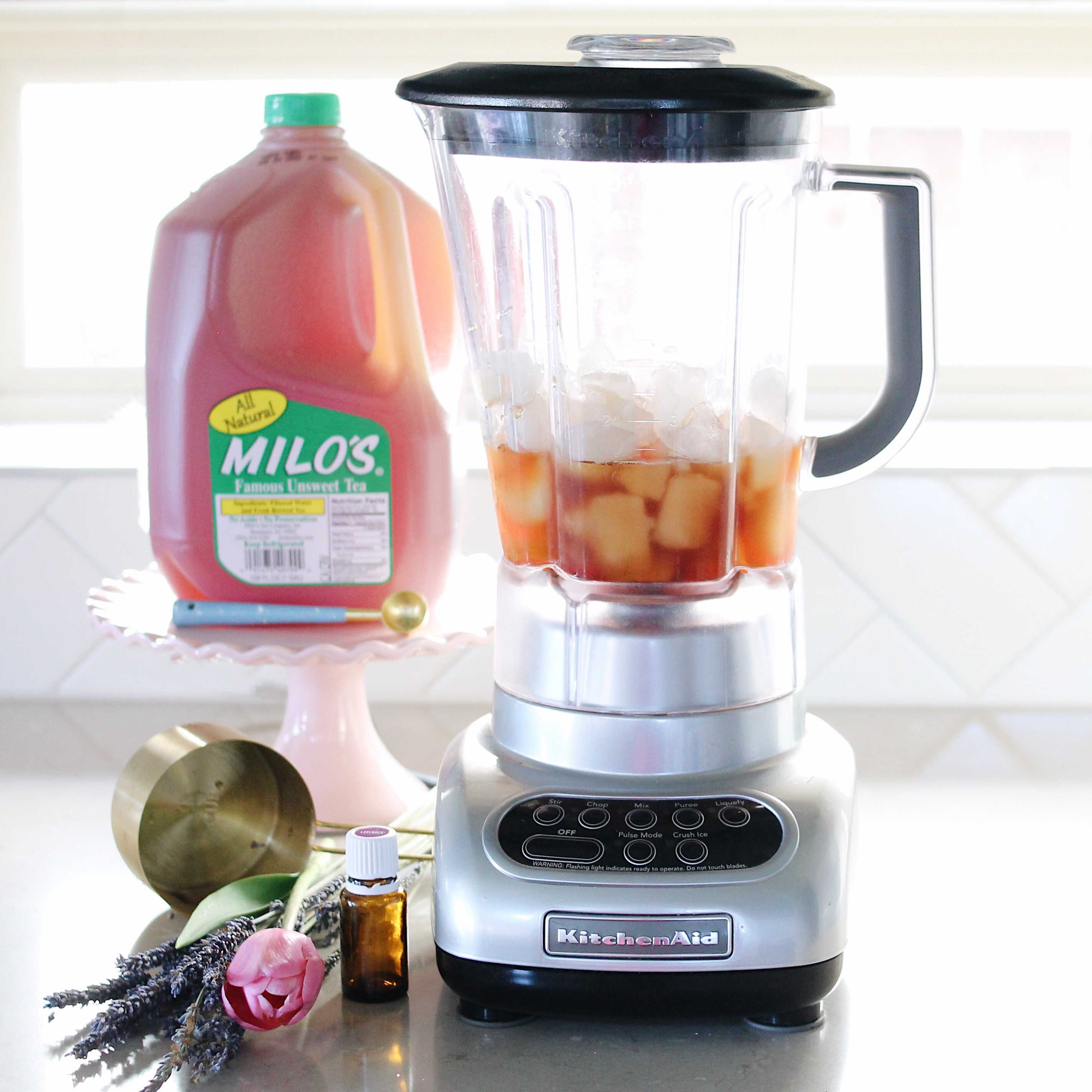 Create the perfect LAVENDER SWEET TEA SLUSH with Milo's Tea! So easy, simple, refreshing, and tasty! Make this for all your summer parties! #ad #pmedia #makeitwithmilos