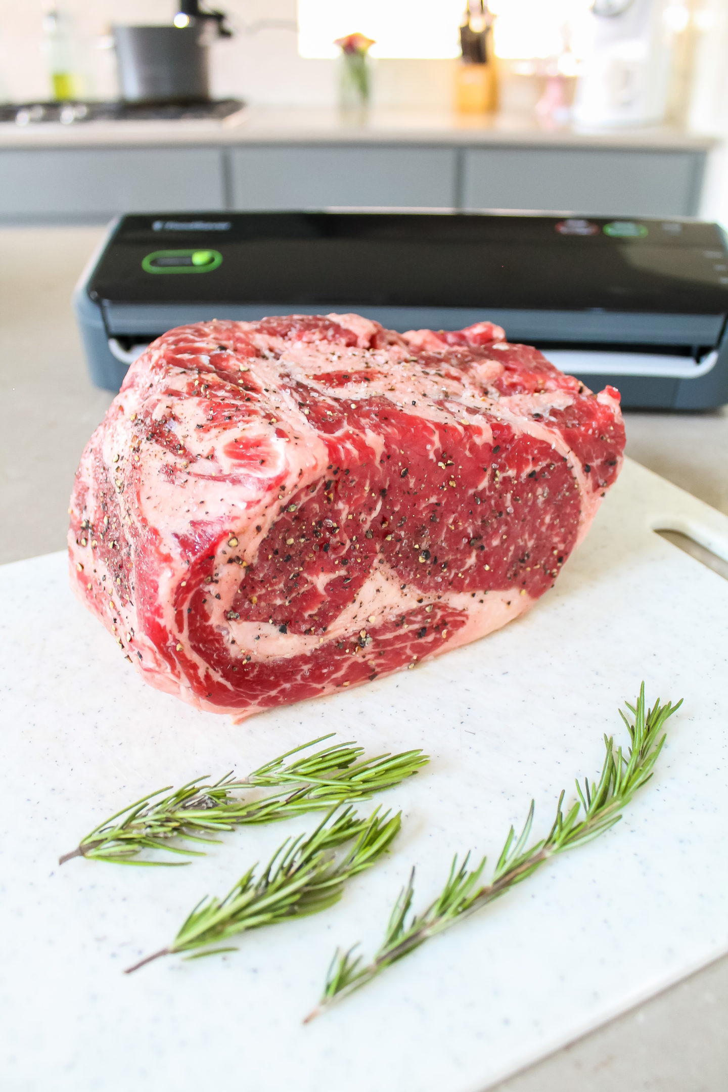 How to make the perfect prime rib using using a sous-vide! Grab your FoodSaver bags and sealing system and high quality prime rib for the best meal ever.