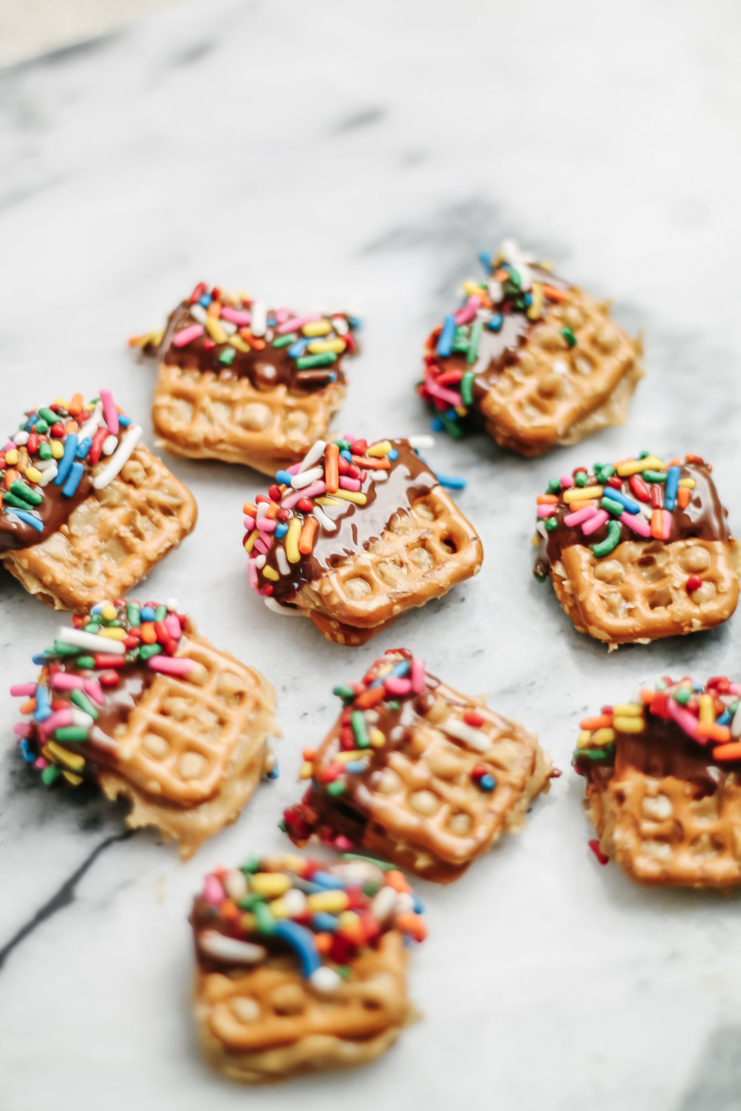 Best no-bake, honey peanut butter after school snacks! #afterschool #snacks #peanutbutter #honey