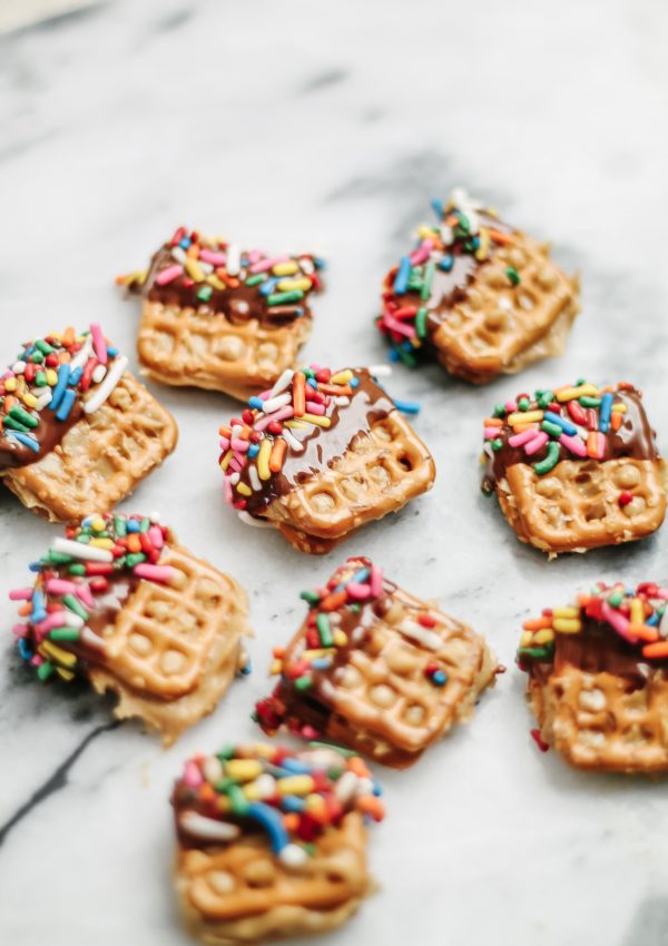 Easy, No-Bake After School Snack :: Honey Peanut Butter Bites