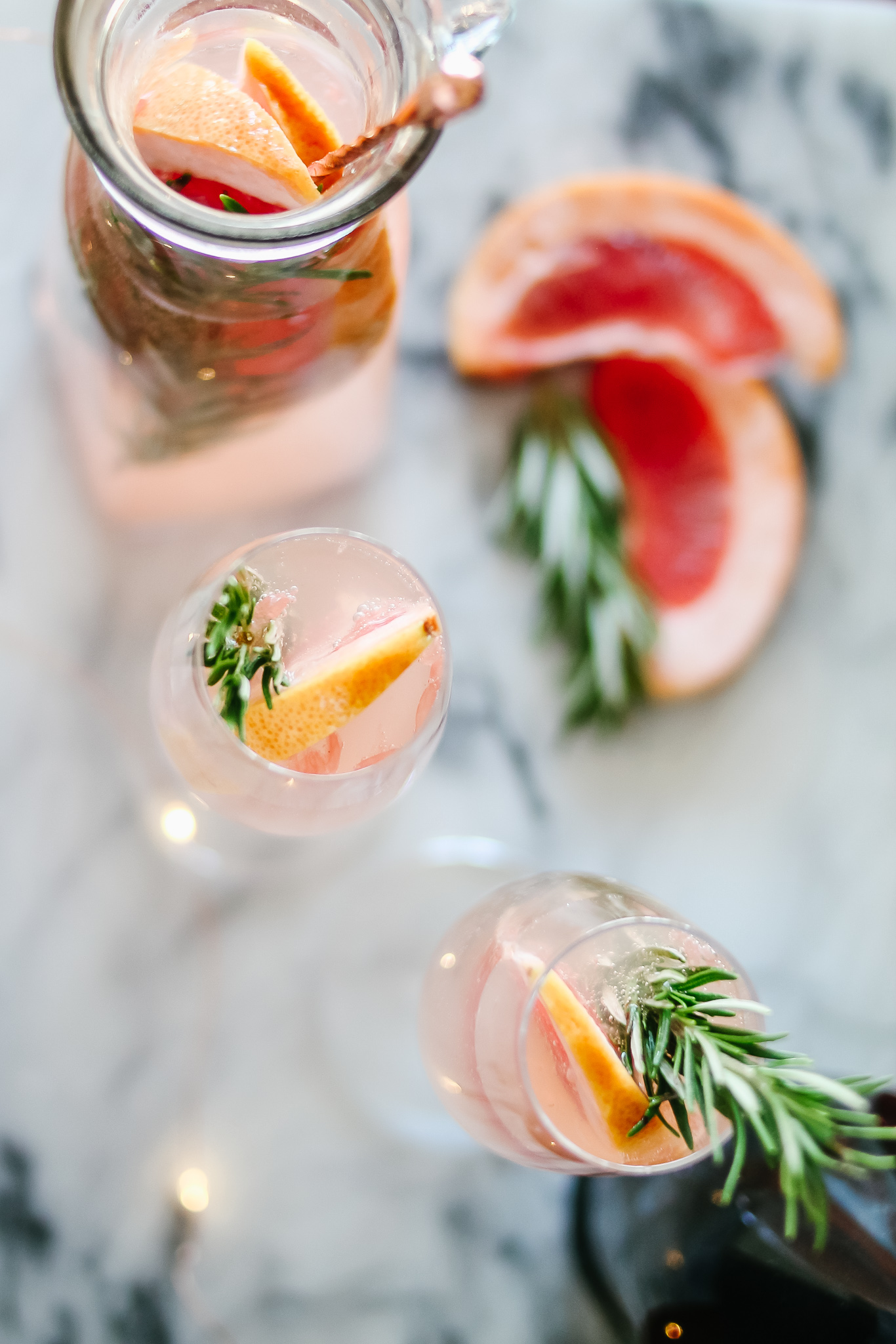 The easiest, sparkling Grapefruit & Rosemary Christmas Cocktail! With @SparklingICE #ad #GetFizzy #SparklingIceLife #SparklingFestivities #HolidayDrinks