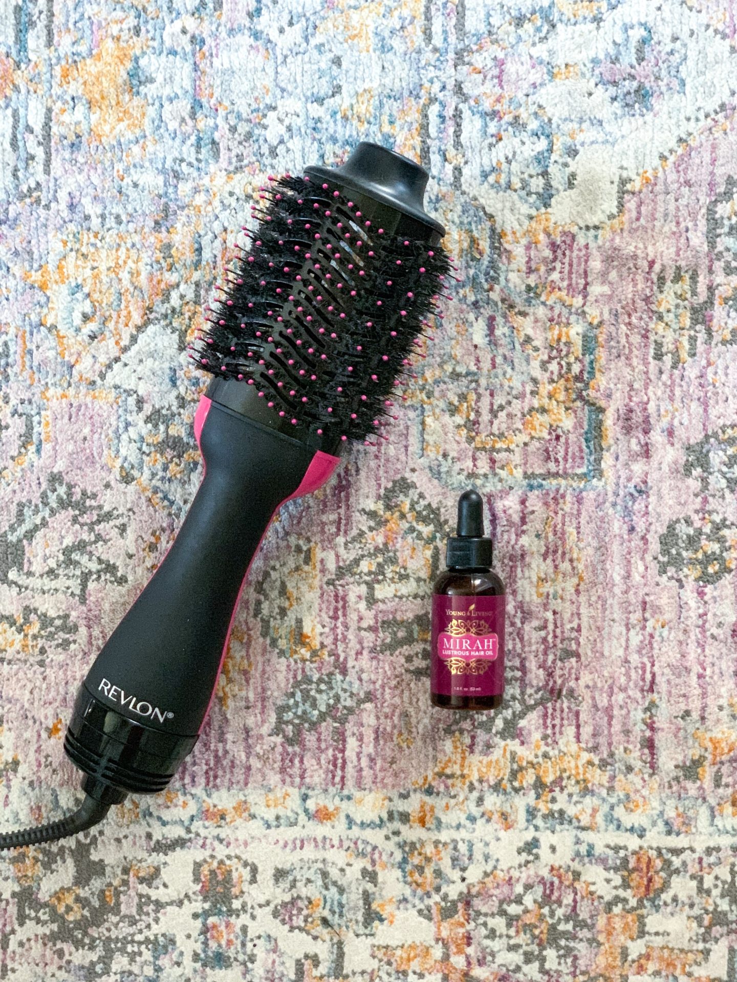 How to Achieve a Sleek 5-Minute Blowout at Home! The best, affordable hairstyling tool you need in your life.