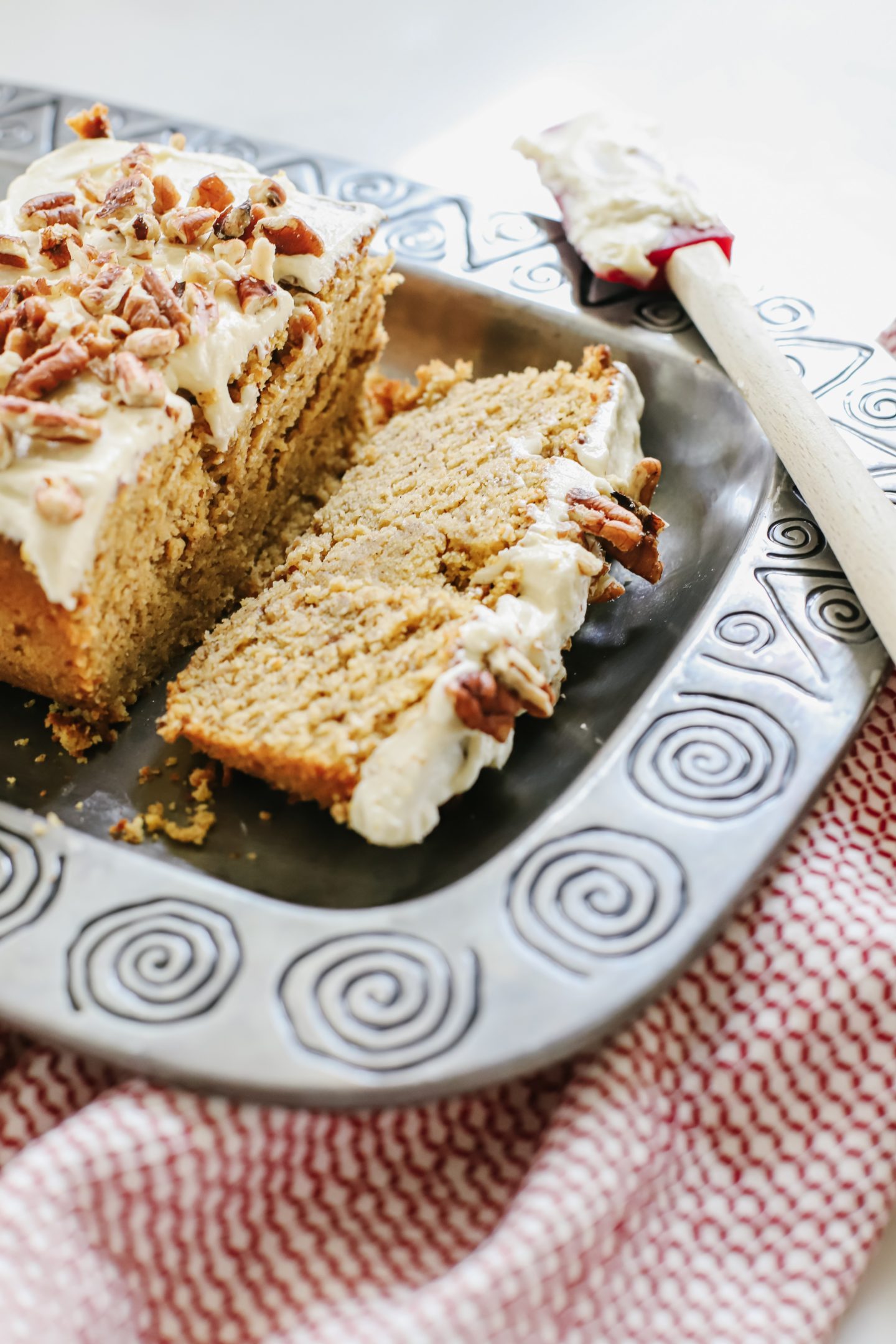 The best keto pumpkin bread with sugar-free cream cheese frosting! #keto #glutenfree