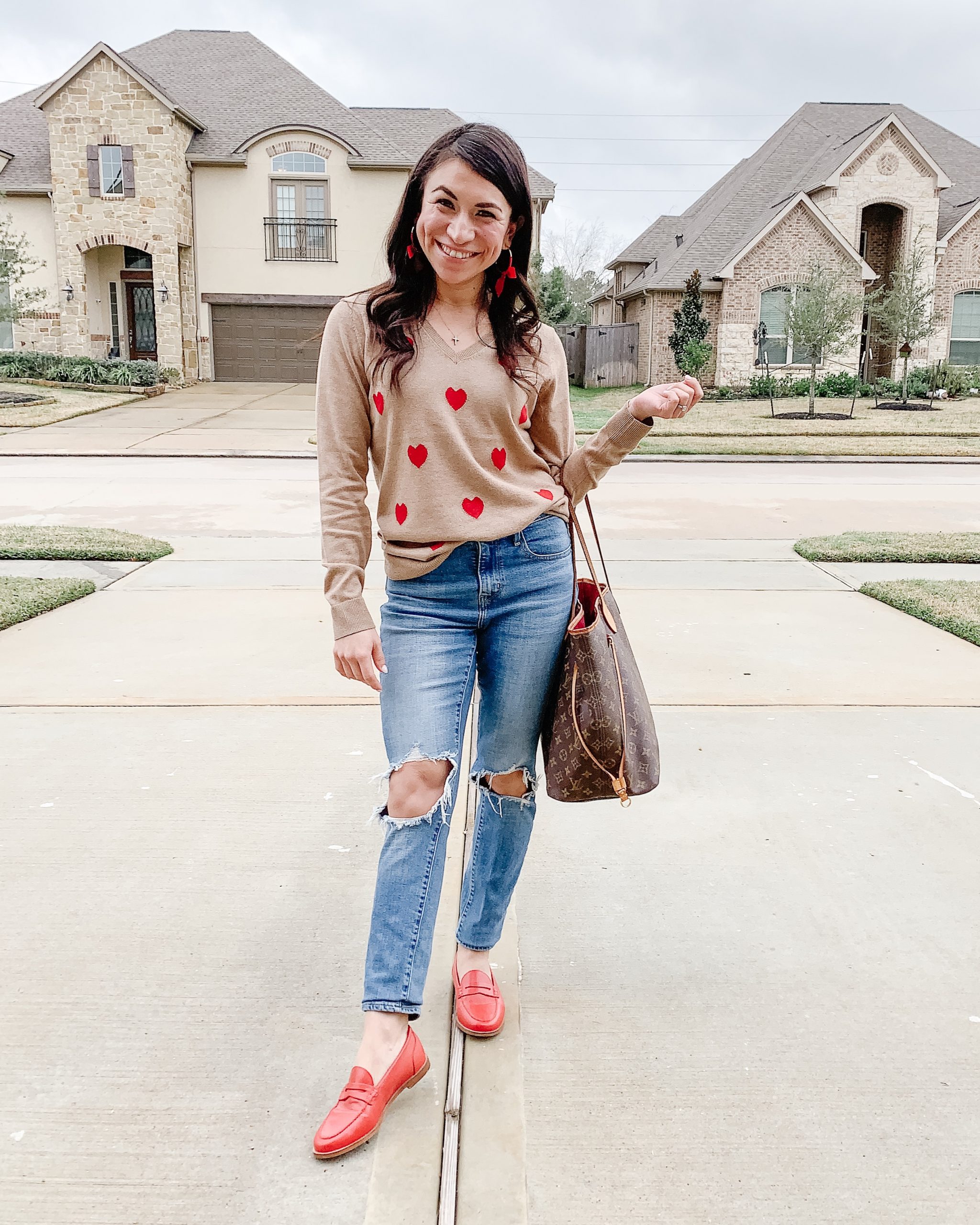 Valentine's Day inspired heart sweater + my favorite Levi's jeans